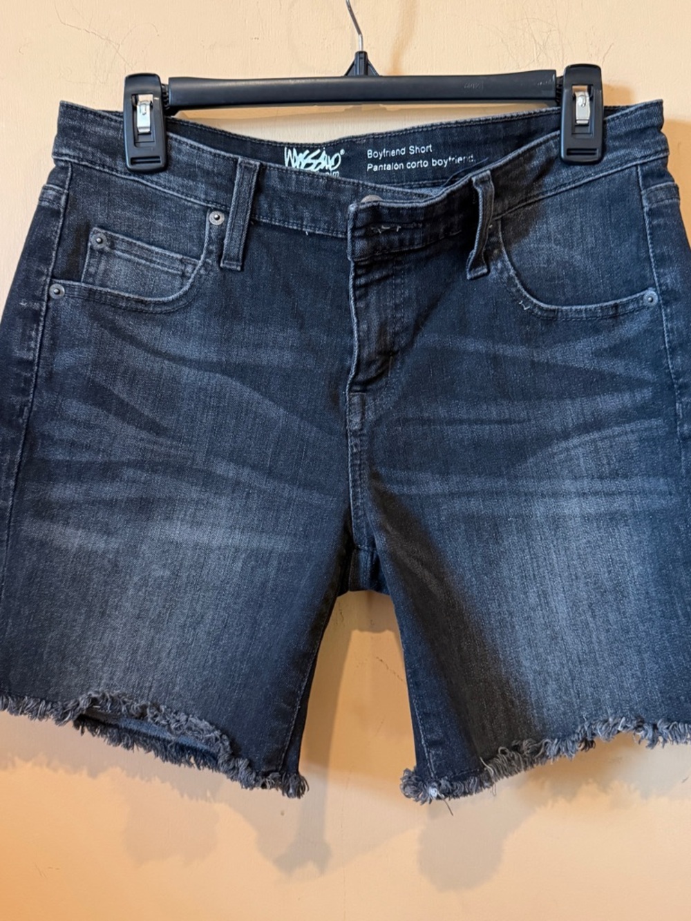 Mossimo Boyfriend Short in Black, Size 6